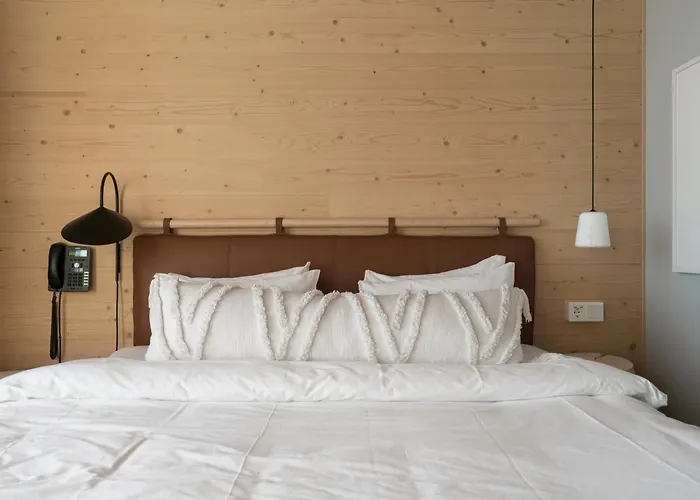 The Wood Hotel By Elite